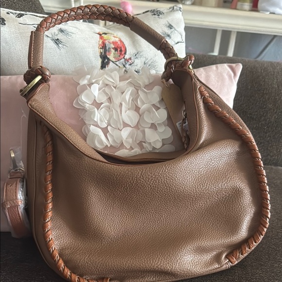 Elegant Tan Leather Women's Bag with woven handle and mini wallet - Picture 1 of 4
